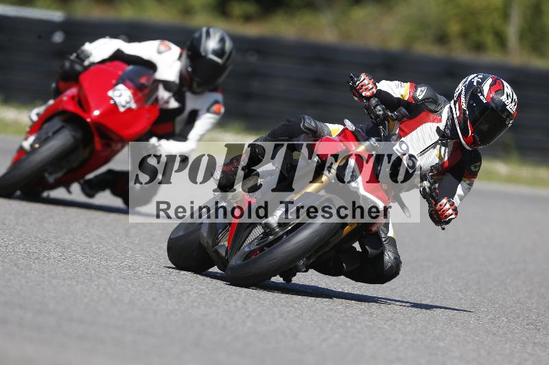 /Archiv-2025/48 25.08.2025 Cornu Master School ADR/rot-rouge/96